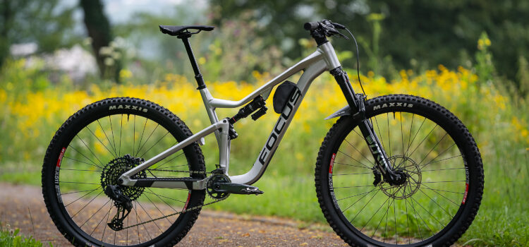 Focus Jam 6.0 LTD 2022 im Test: Verspieltes Trail Bike mit Spaßgarantie