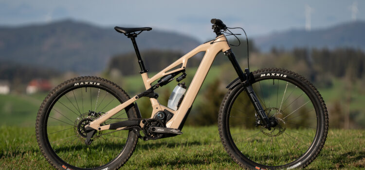Neues Moustache Clutch E-Bike im Test: E-Enduro mit Pinion E1.12 MGU Neues Moustache Clutch E-Bike im Test: E-Enduro mit Pinion E1.12 MGU